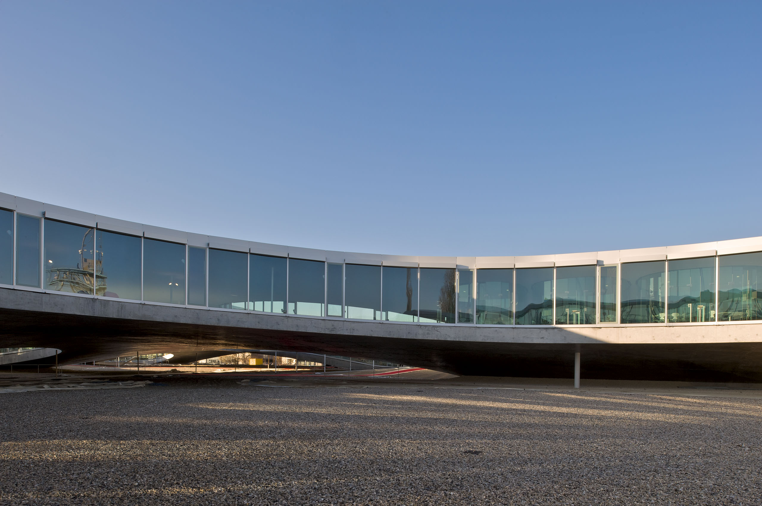 SANAA | EPFL Rolex Learning Center